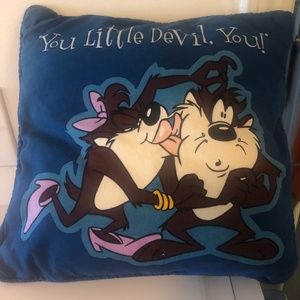 Decorative pillow